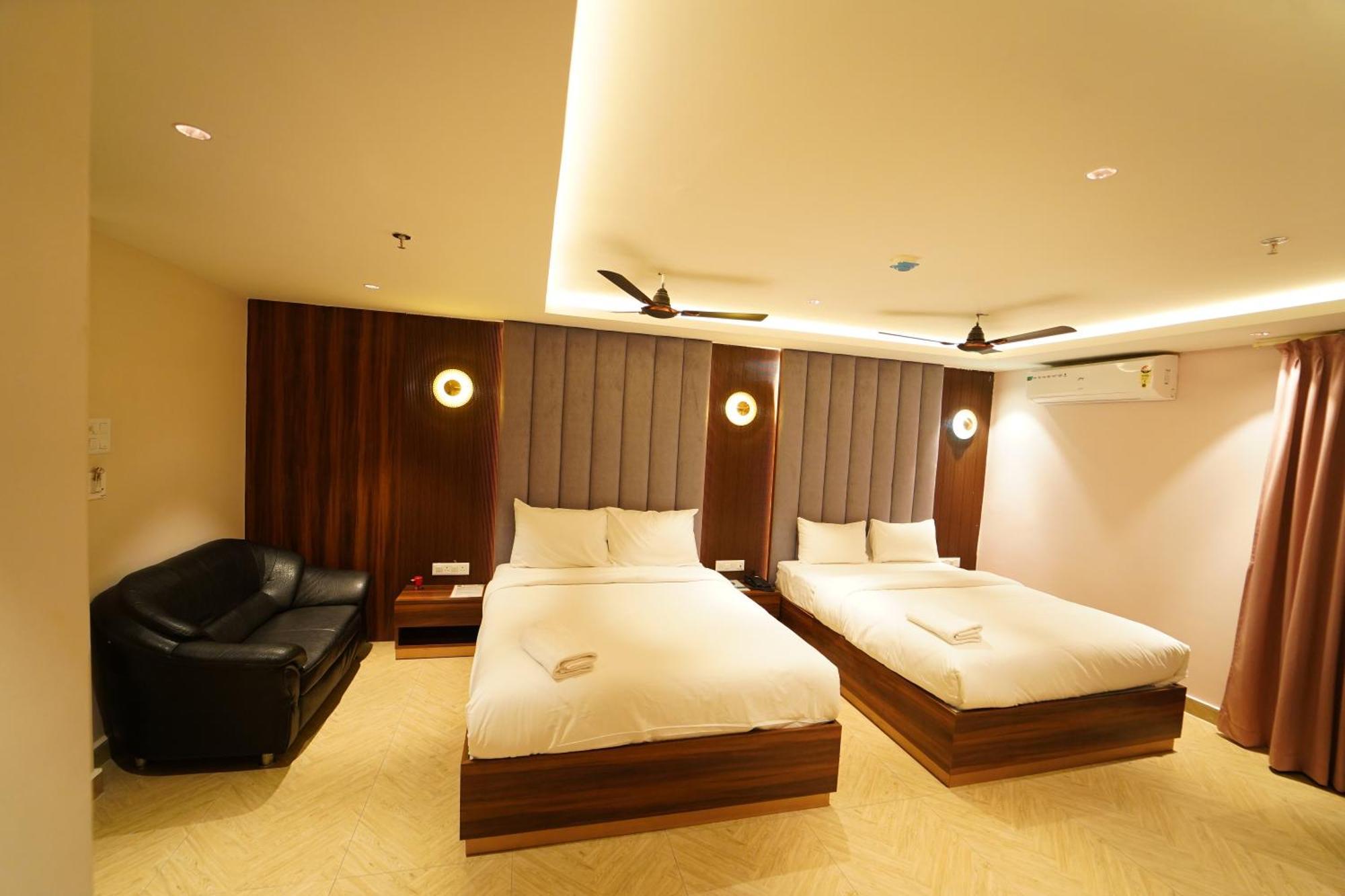 בובנשוואר Hotel Ananta Sayana מראה חיצוני תמונה