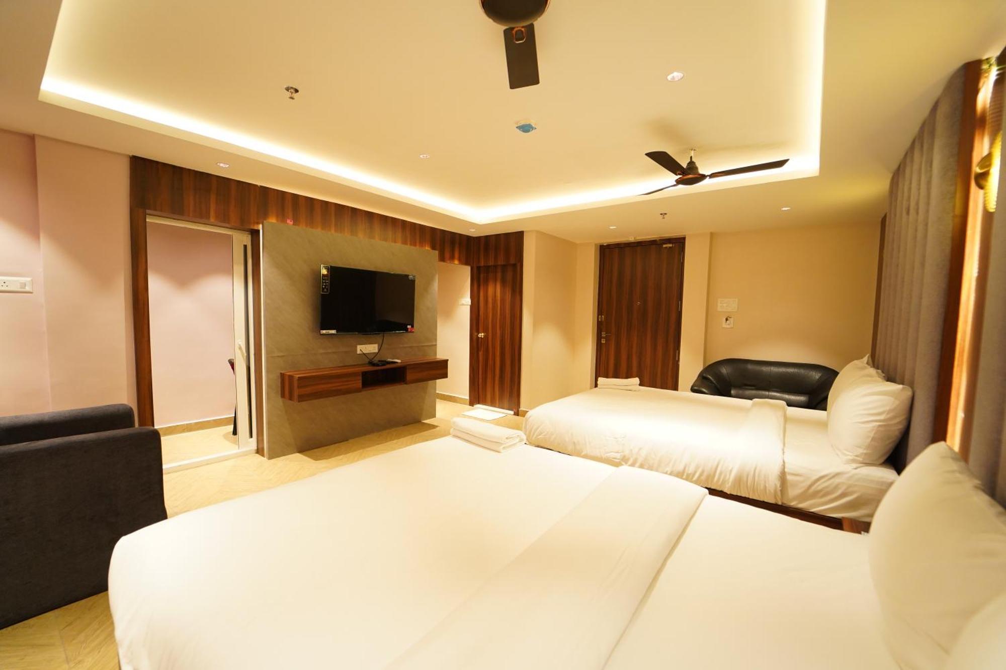 בובנשוואר Hotel Ananta Sayana מראה חיצוני תמונה