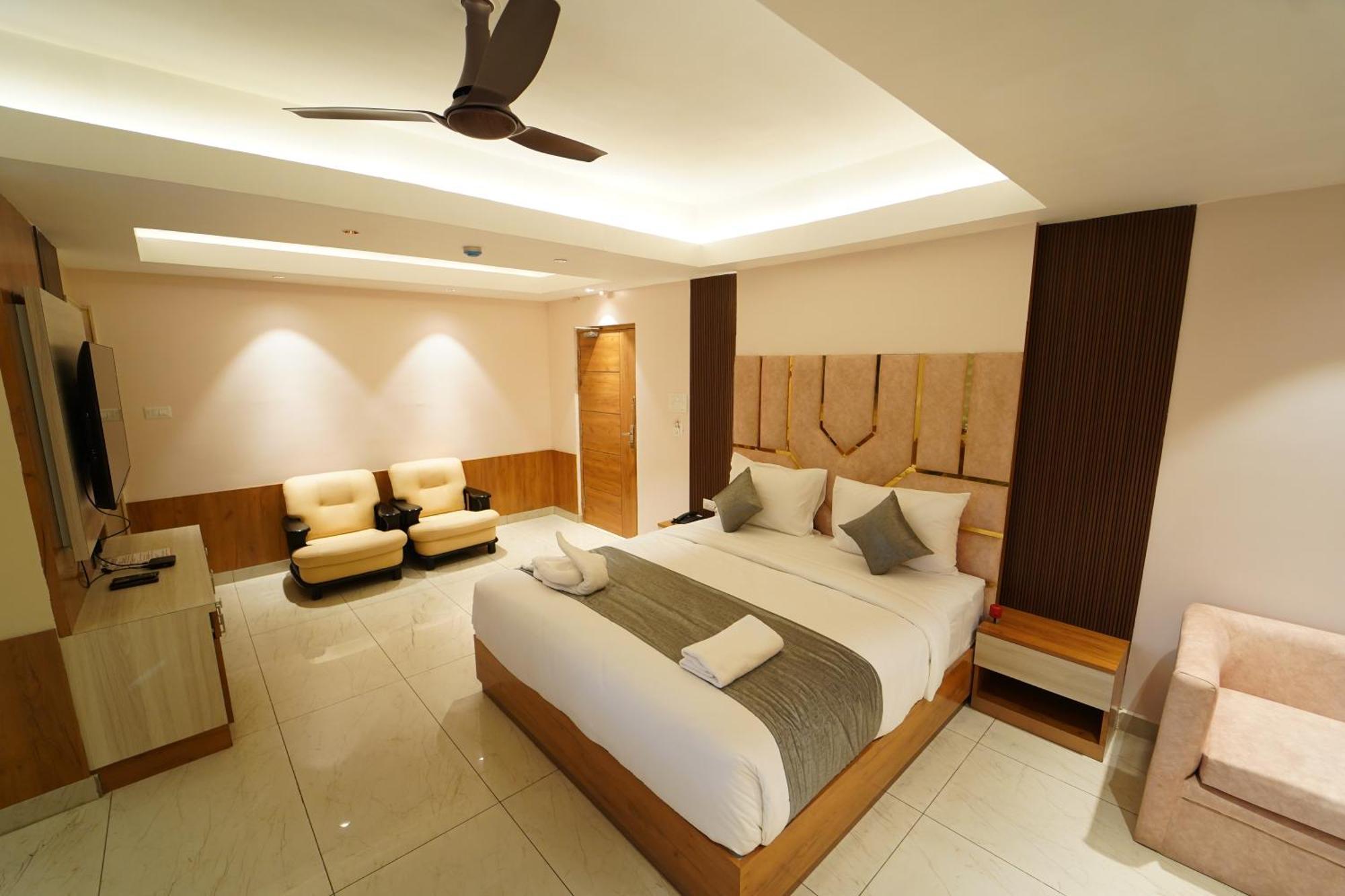 בובנשוואר Hotel Ananta Sayana מראה חיצוני תמונה